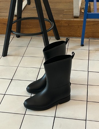 black rain boots (5size)